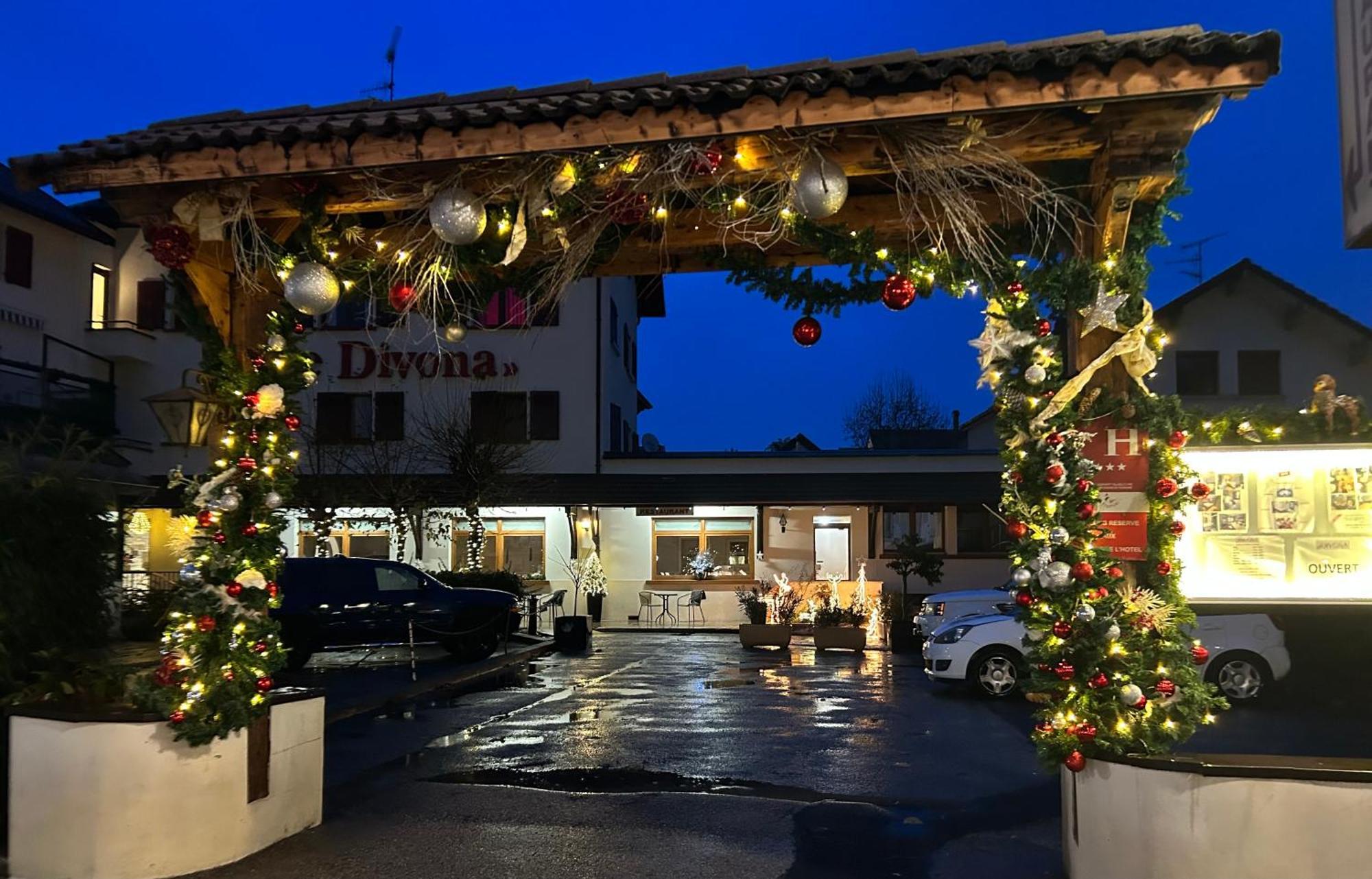 Hotel Le Divona "Au Coeur De Divonne" Экстерьер фото