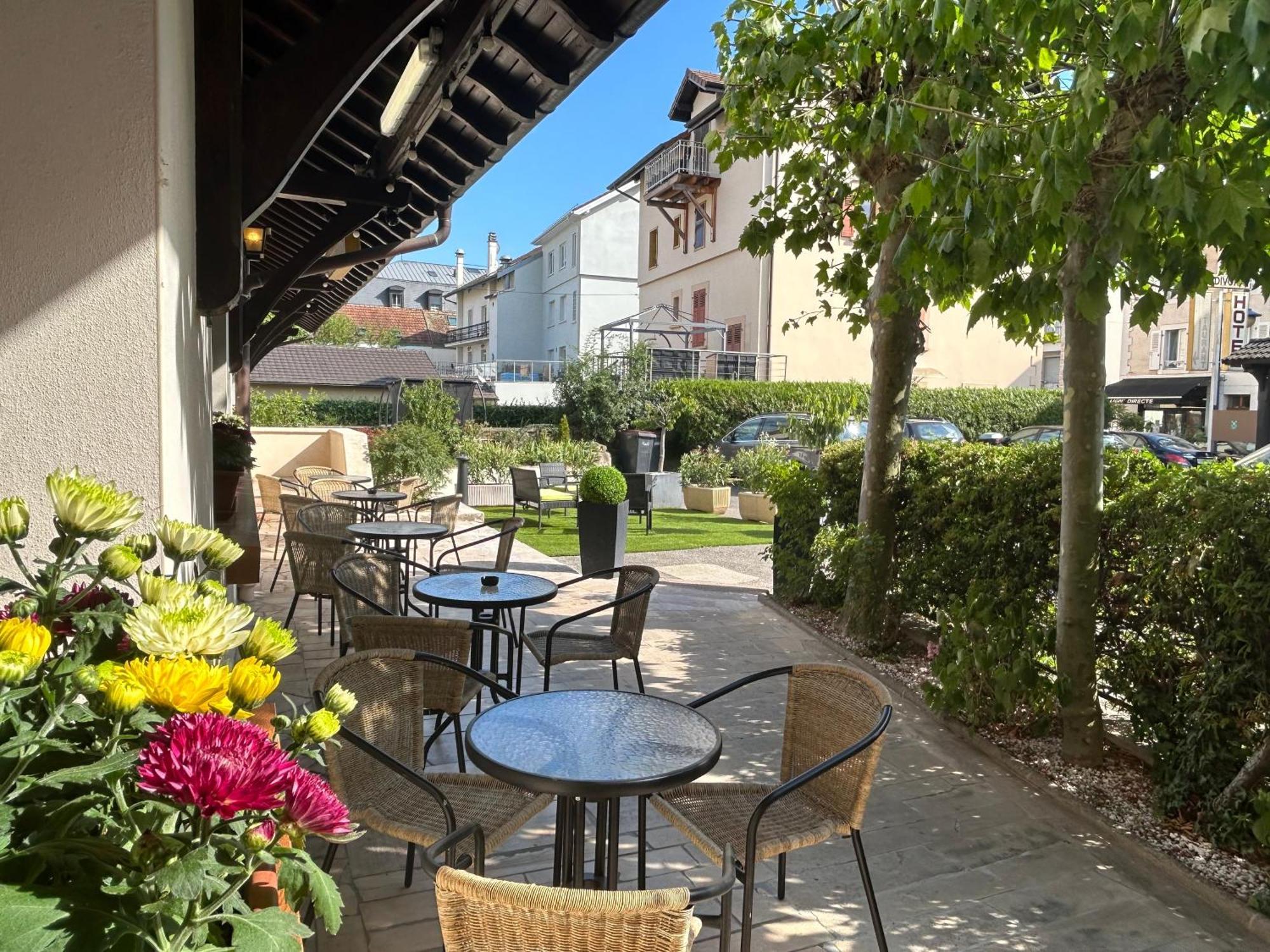 Hotel Le Divona "Au Coeur De Divonne" Экстерьер фото