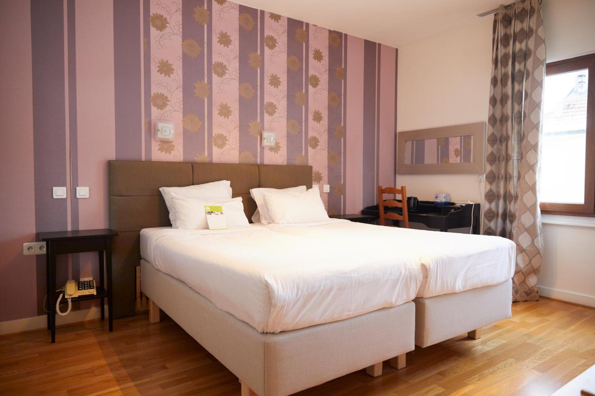 Hotel Le Divona "Au Coeur De Divonne" Экстерьер фото