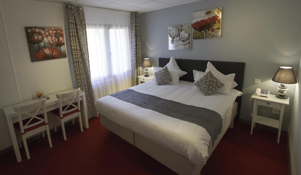 Hotel Le Divona "Au Coeur De Divonne" Номер фото